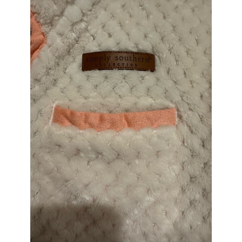 Simply Southern Cream and Light Blue Colorblock Quilted Pullover - Picture 3 of 4